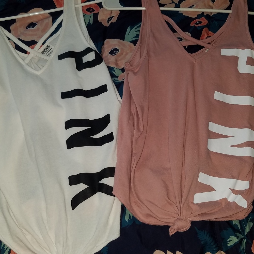 2 vs pink tanks